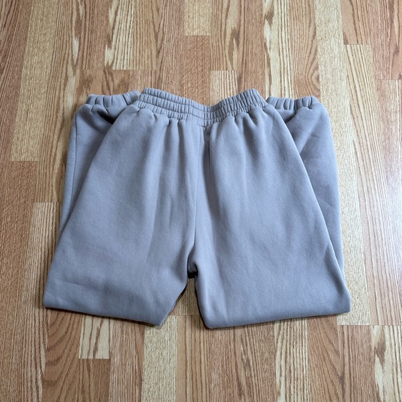 Comfrt Bark Signature Hoodie + Sweatpants - Picture 11 of 14